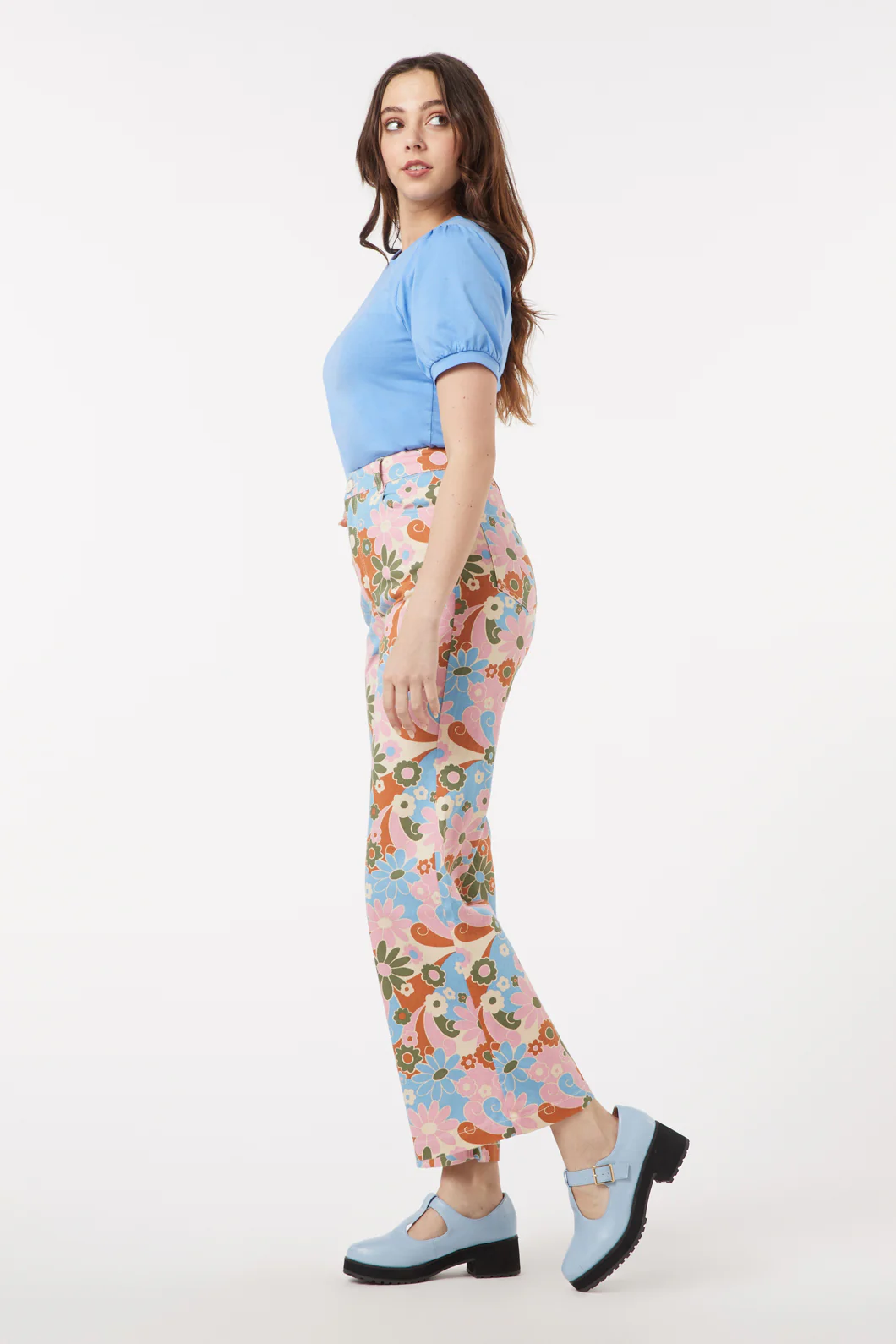 60 S Donna Flare Jean - Image 3