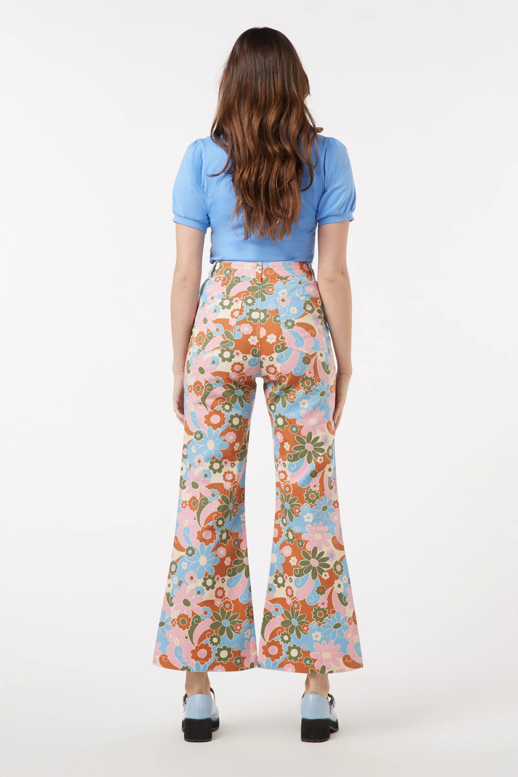 60 S Donna Flare Jean - Image 4