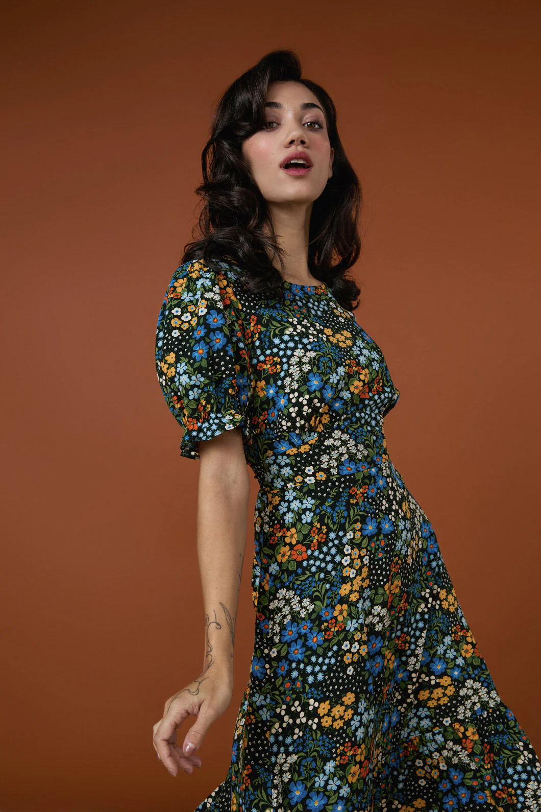 Ada 90's Floral Midi Dress - Image 2