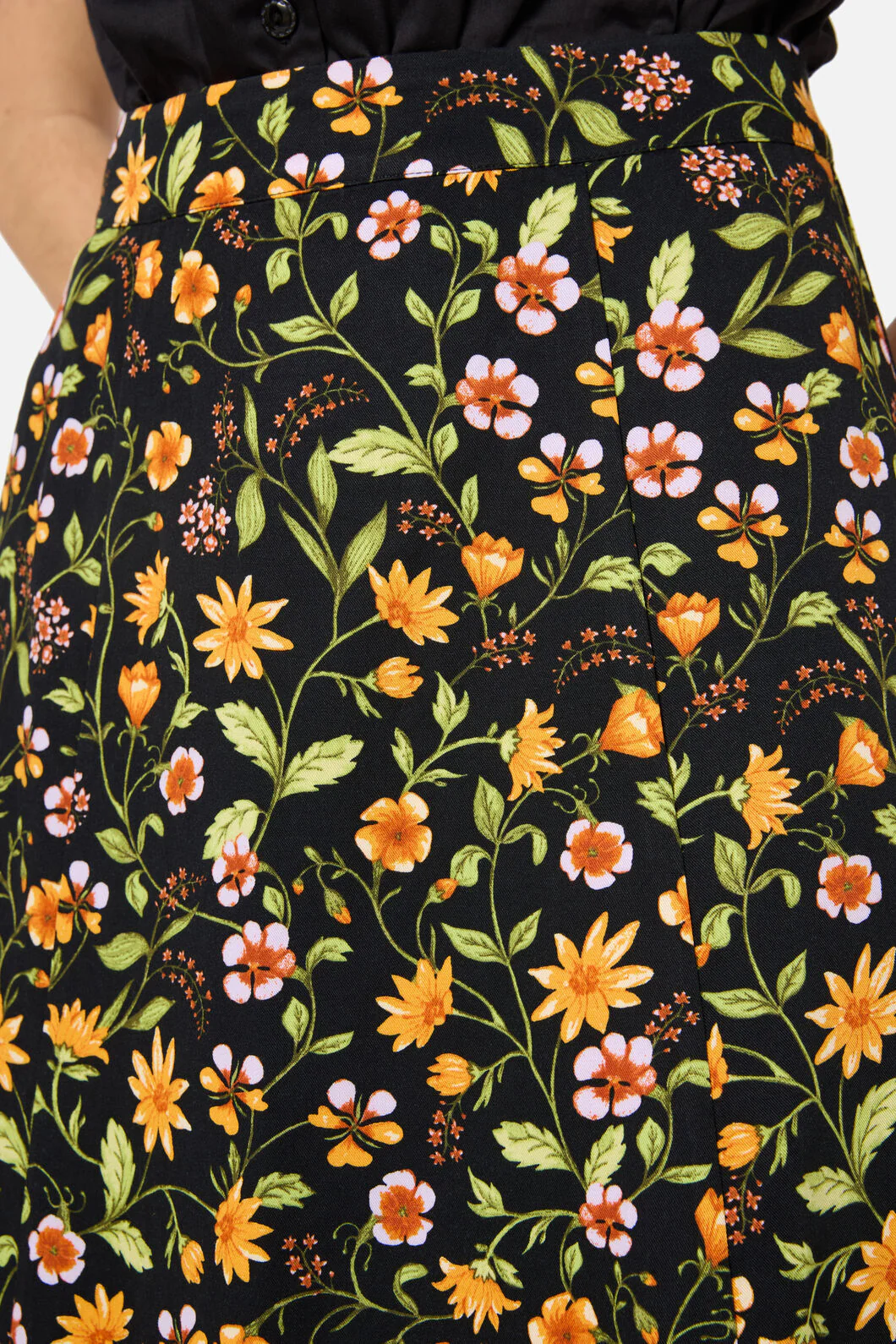 Alyssa Floral Midi Skirt - Image 5