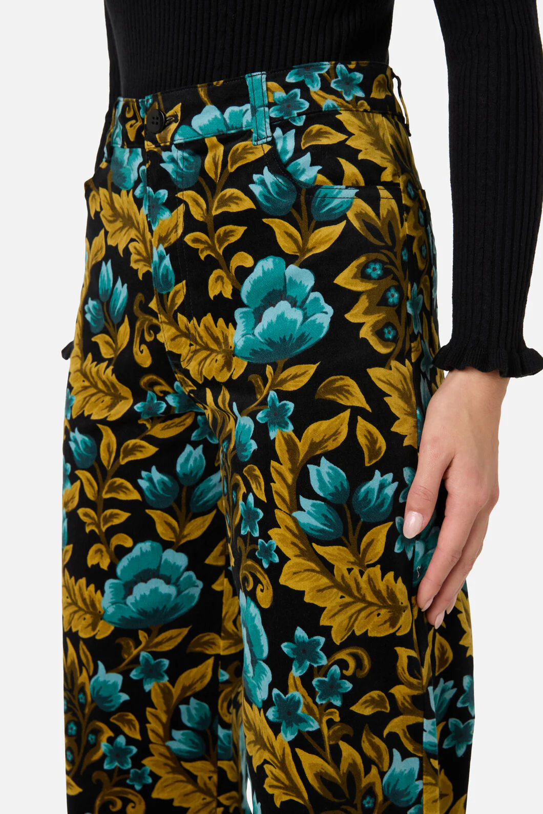 Azura Velvet Pant - Image 5
