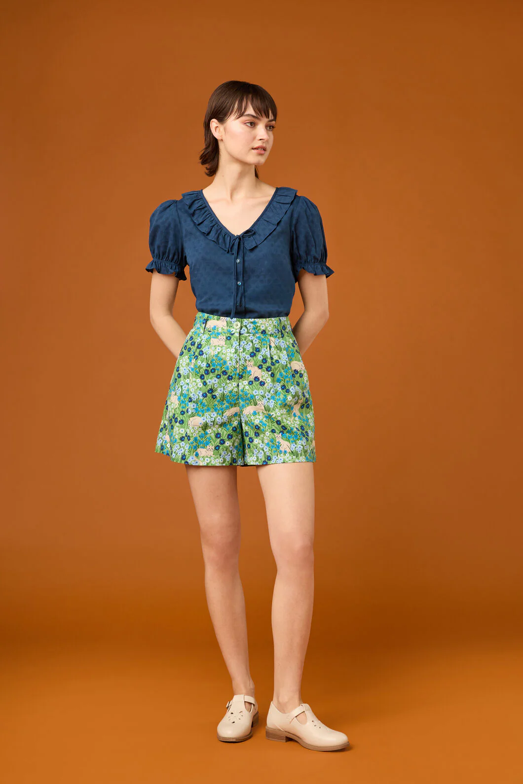 Cat & Flora Short
