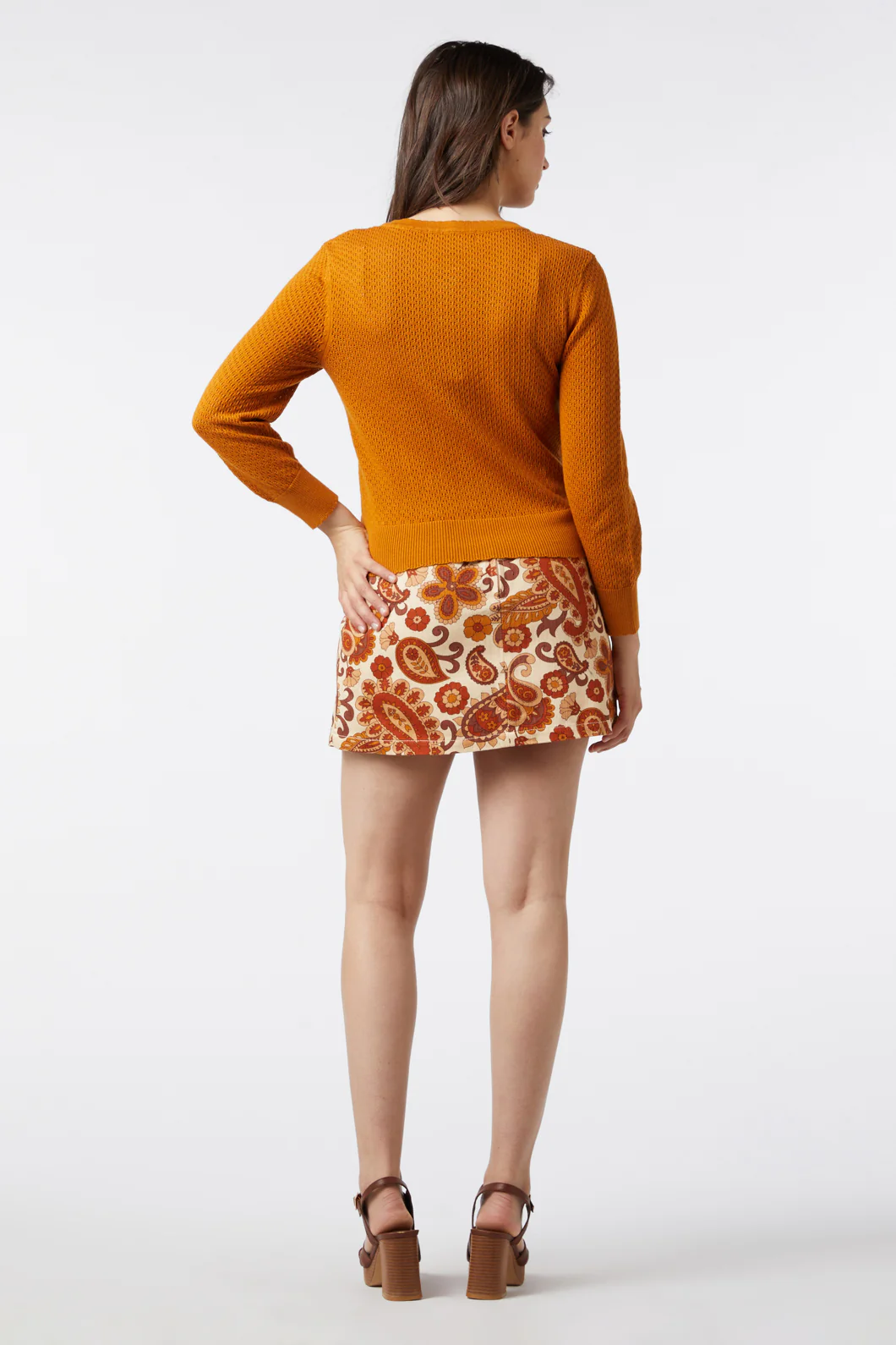 Claire Cardi - Image 4
