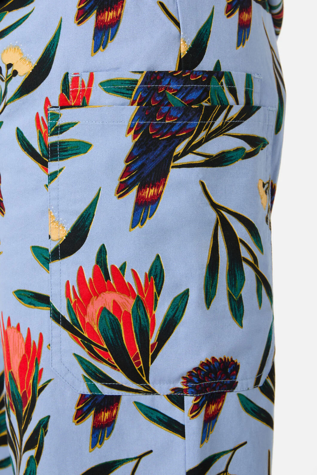 Cockatoo & Protea scrub set - Image 6