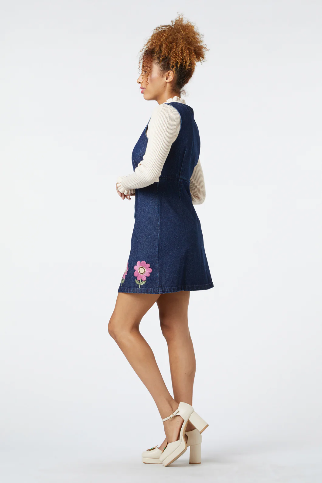 Fiona Embroidered Pinny - Image 3