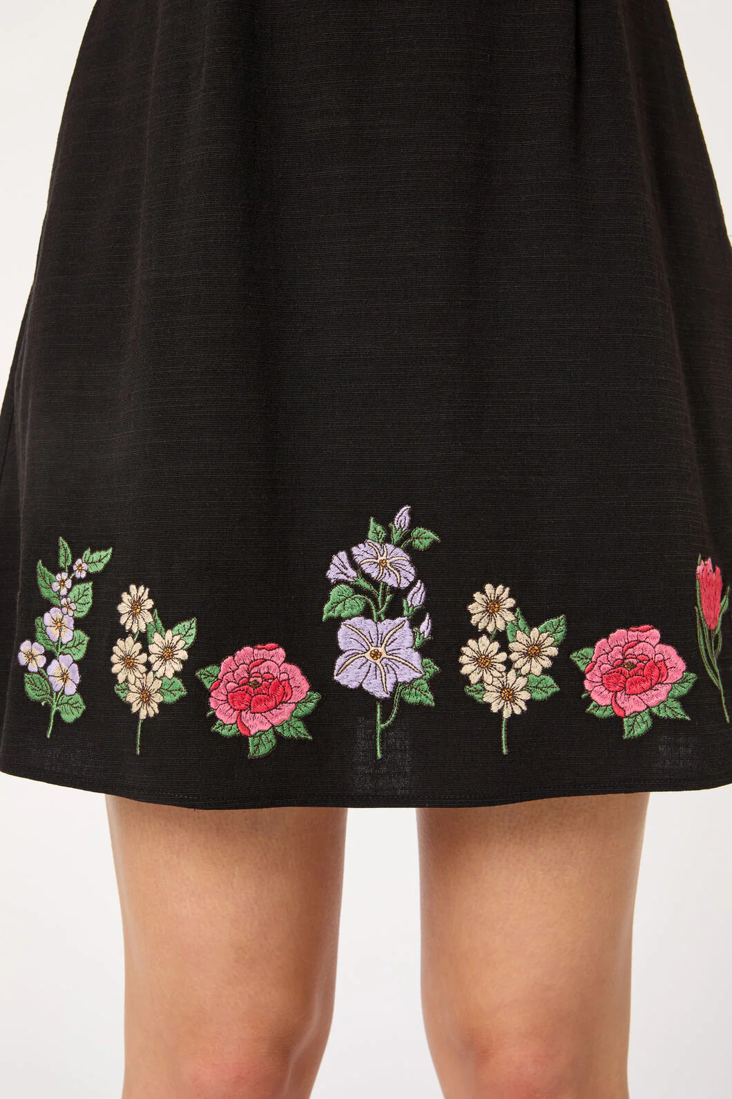 Fleur Embroidered Shift Dress - Image 9