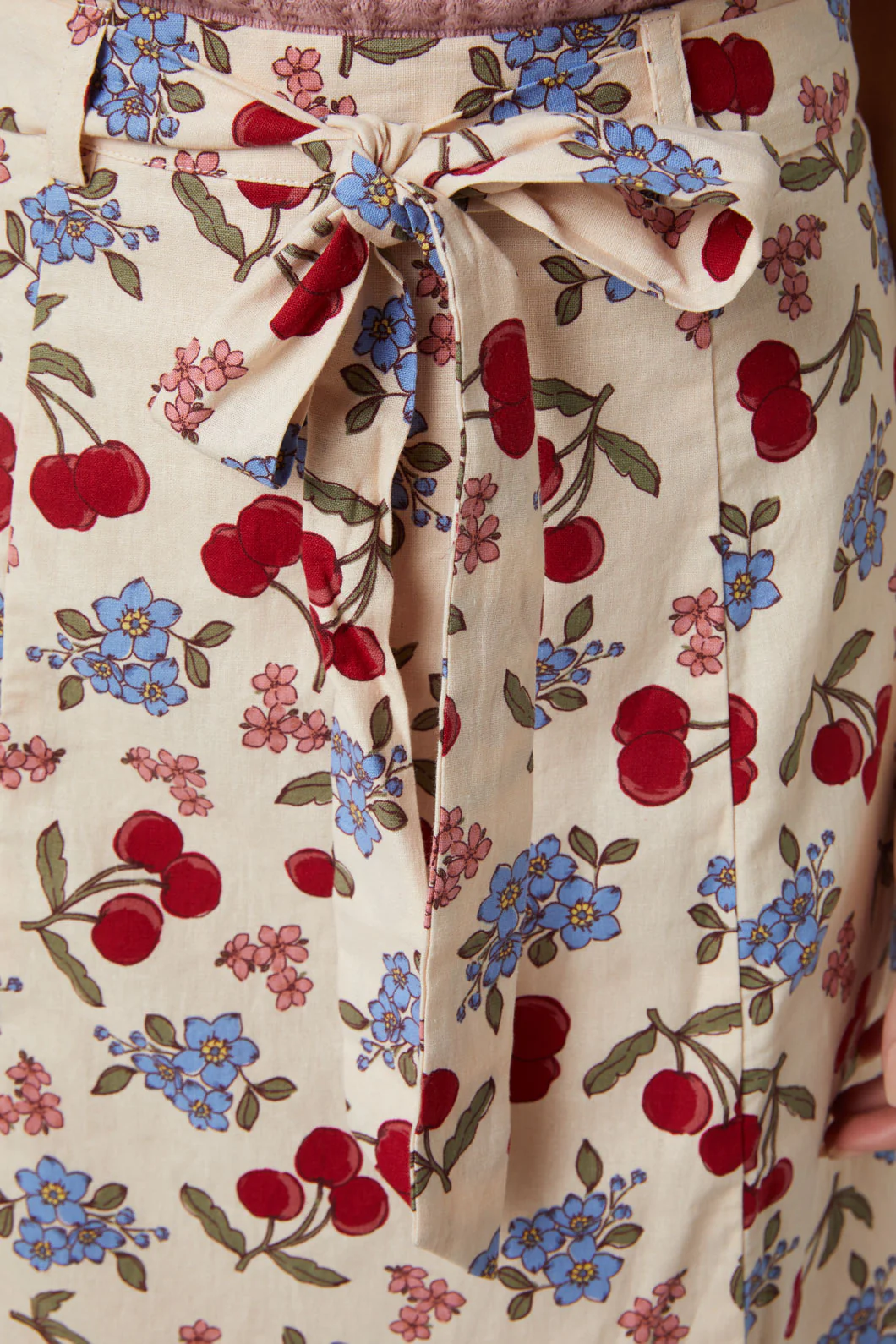 French Cherry Flippy Skirt - Image 5
