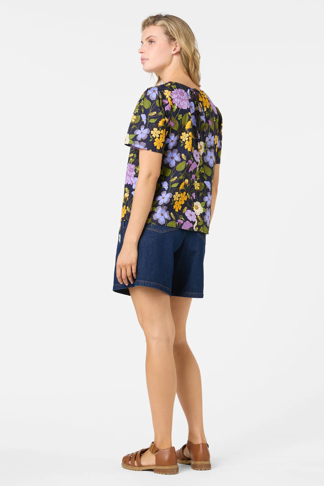 Grasshopper Floral SS Top - Image 4