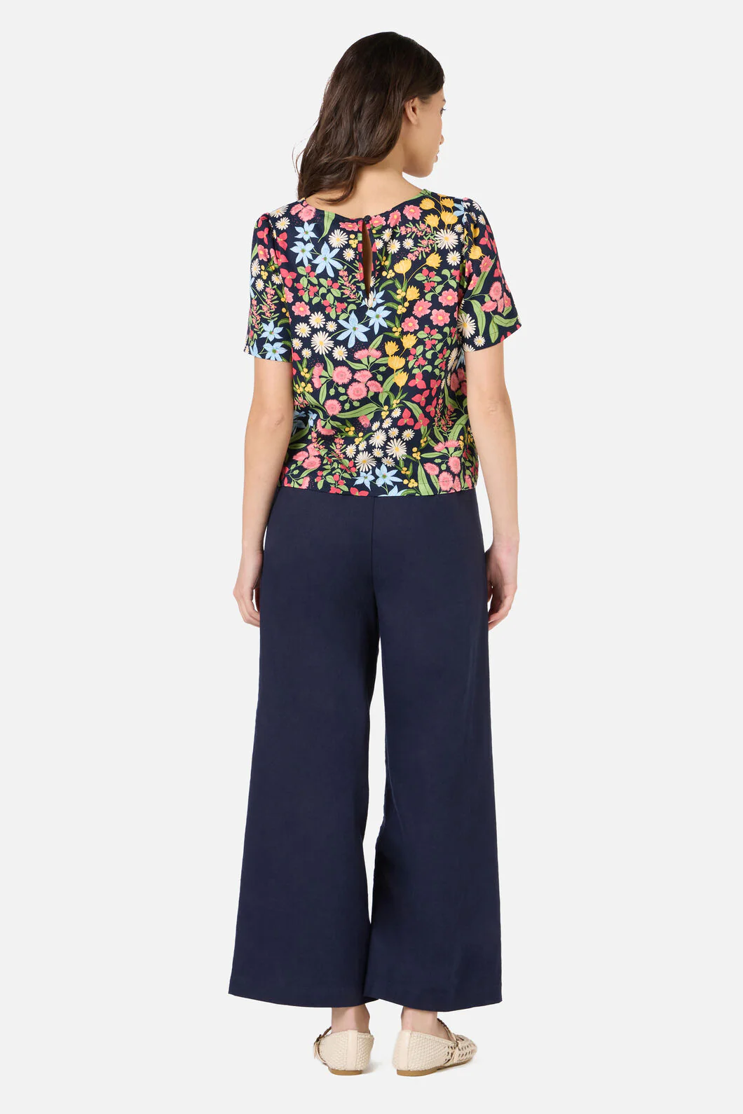 Liberty Native Sleeved Top - Image 4