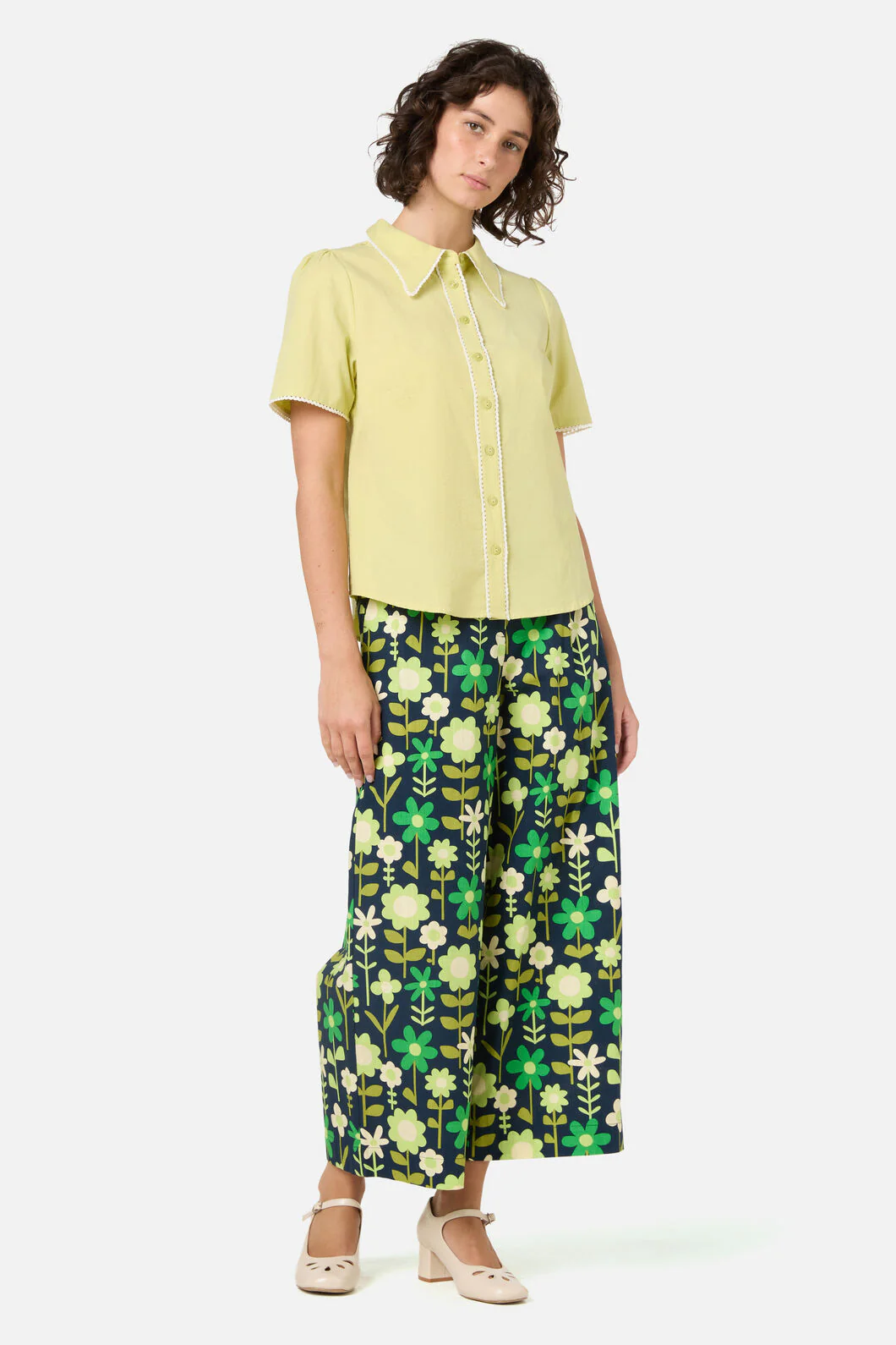 Lucy Retro Short Sleeve Blouse - Image 2
