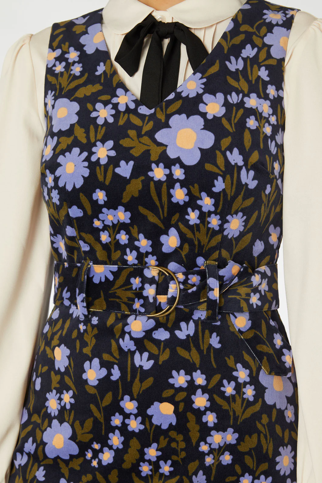 Meadow Cord Pinny - Image 10