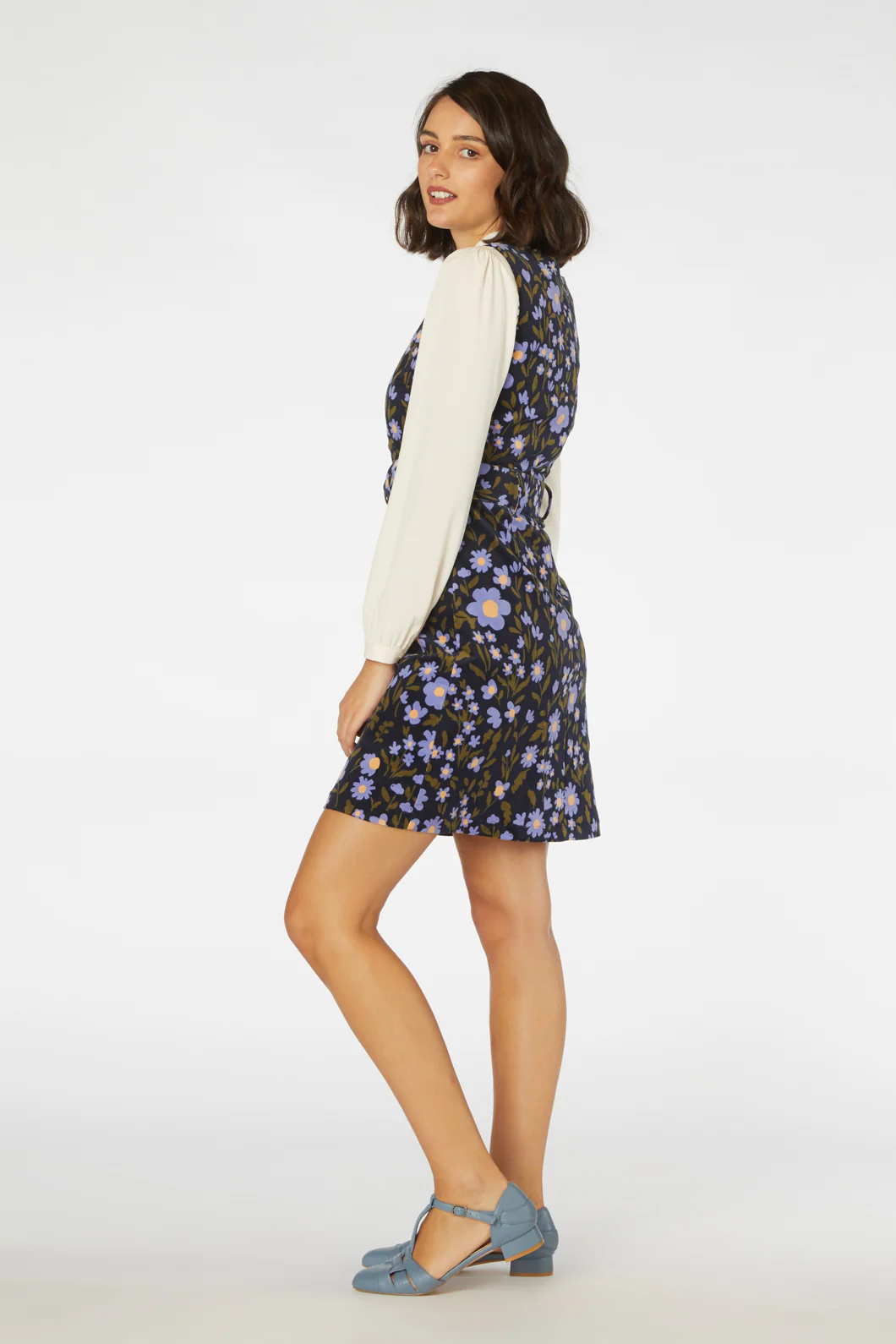 Meadow Cord Pinny - Image 9