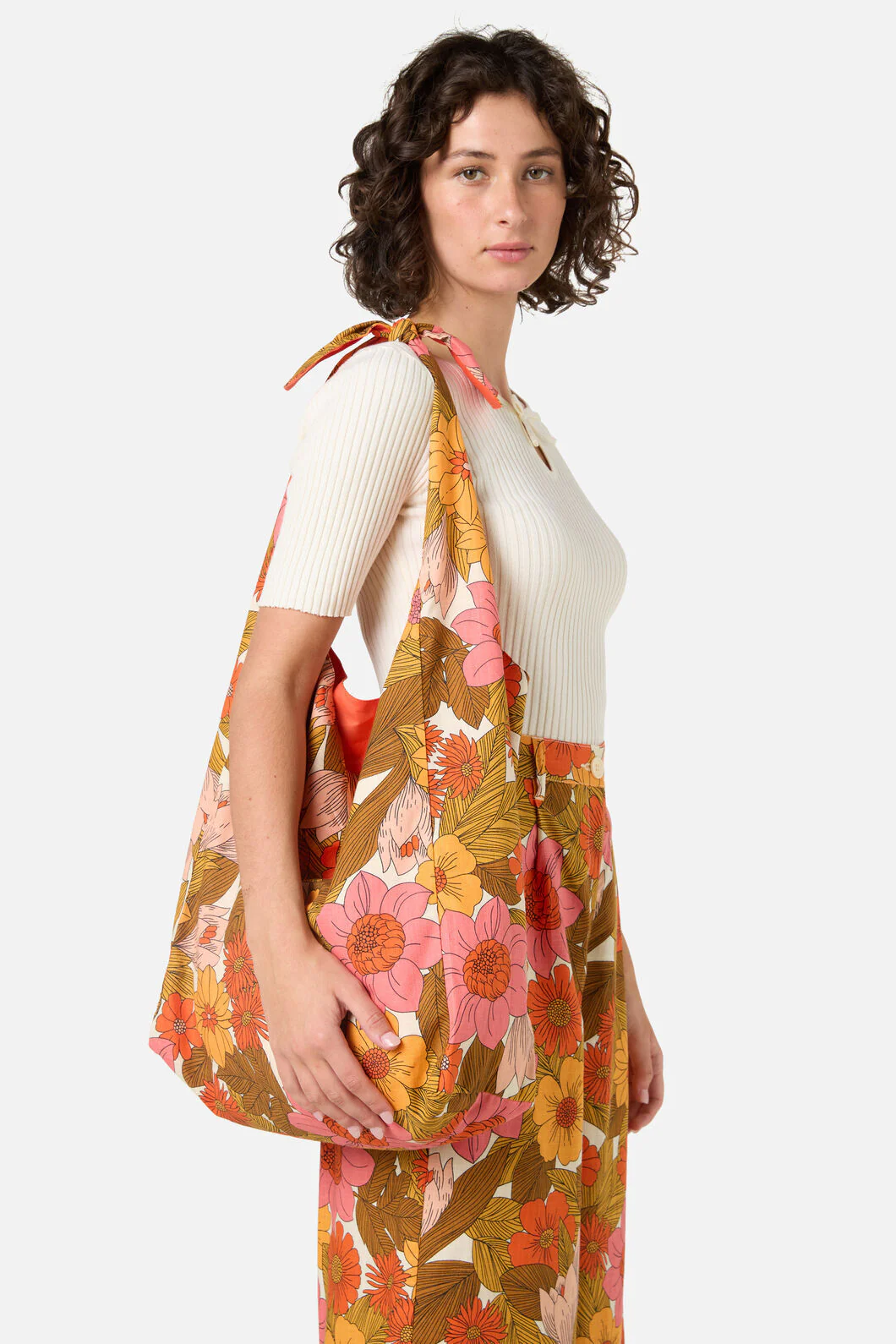 Nellie 70'S Floral Slouchy Bag