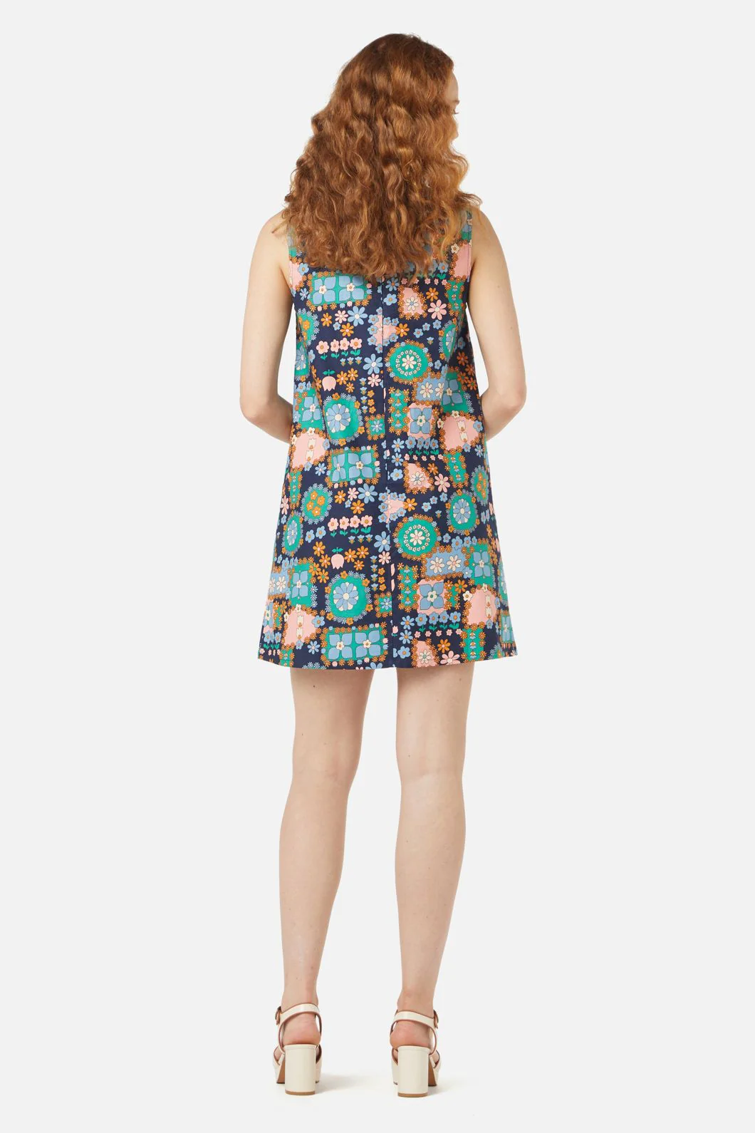 Sunny Retro Shift Dress - Image 4