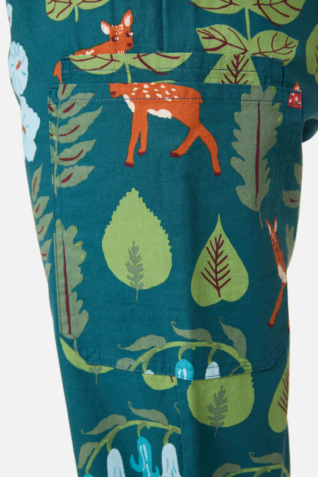 Winter Deer Scrub Set - Image 9